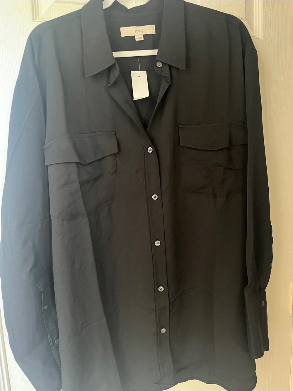 LOFT Black Long-Sleeve Button-Up Shirt